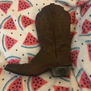 Ariat cowboy boots